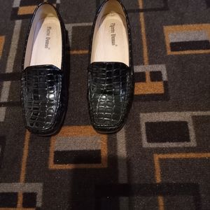 "Pierre Dumas" Patent Leather Shoes